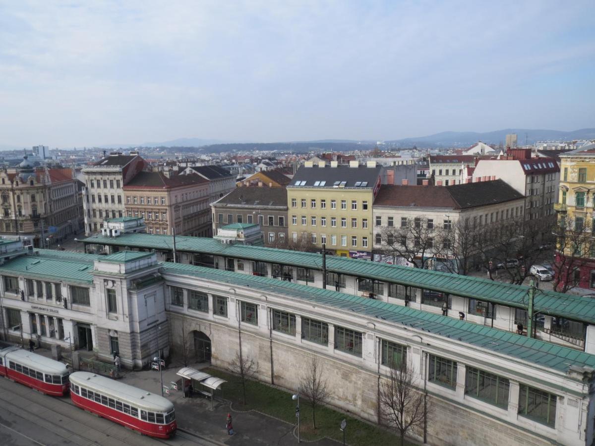 Apartment Zentral Direkt An U-Bahn Station Viena Exterior foto
